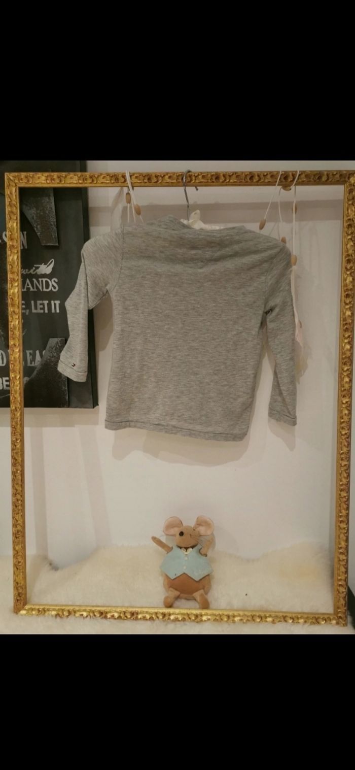Tee shirt Tommy Hilfiger 5 ans - photo numéro 4