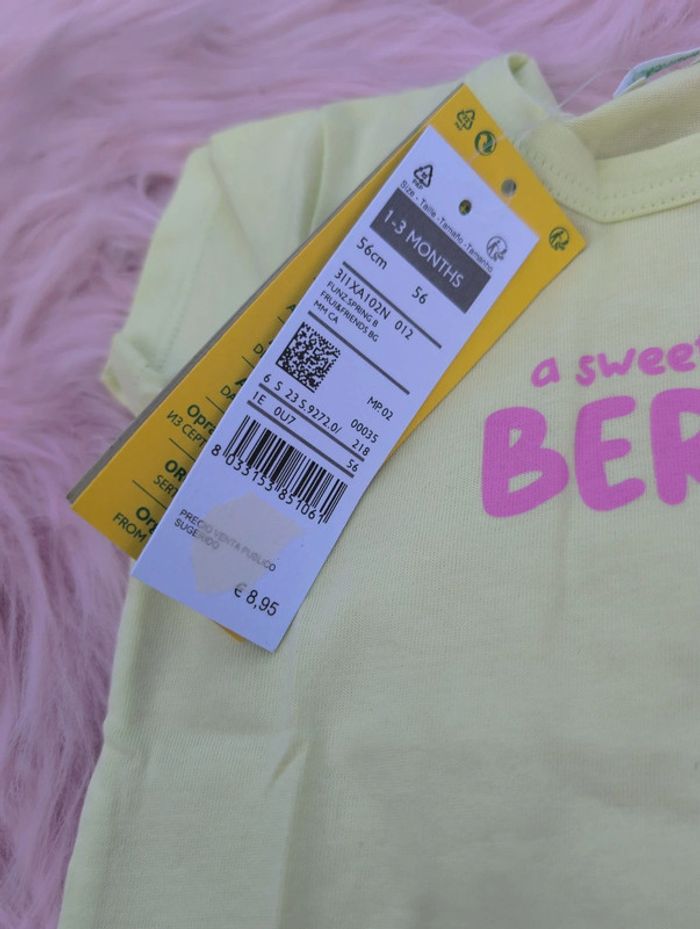 T-shirt United colors of benetton 1 mois neuf - photo numéro 6