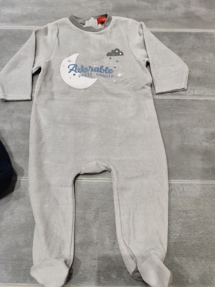 Lot vêtements en 12 mois - photo numéro 8