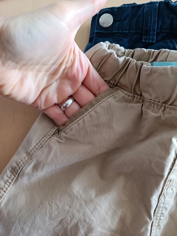 Lot chino 24 mois obaibi taille réglable - photo numéro 3