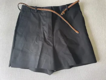 Short chic zara neuf m