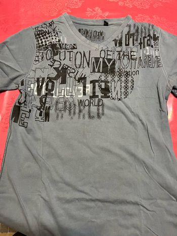 Teeshirt manches courtes col V 14 ans