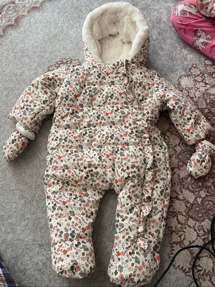 Combinaison bébé 6-9 mois - photo numéro 2