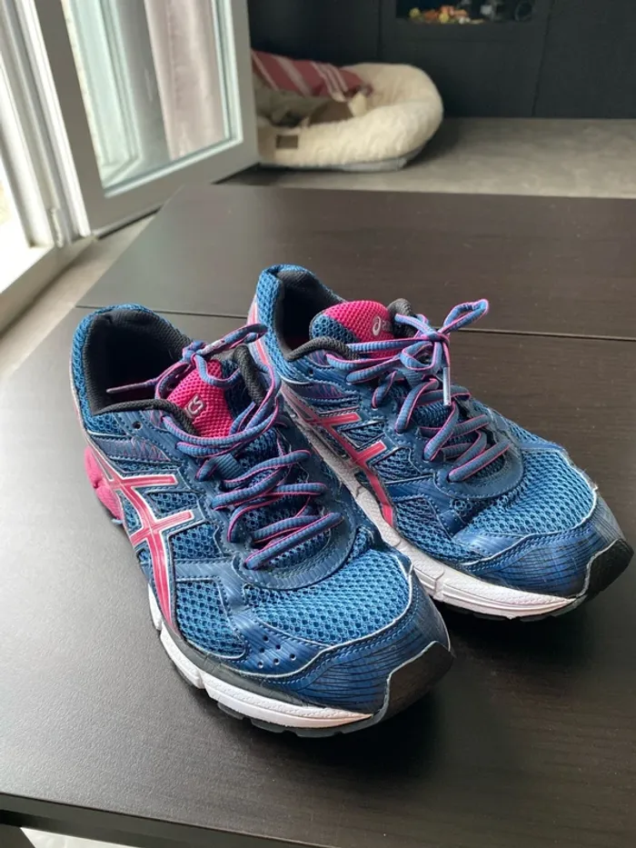 Basket de running en très bon état Asics
