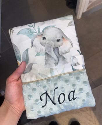 Protège carnet de santé éléphant 