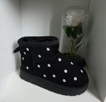 Bottines polaires noires fleuris