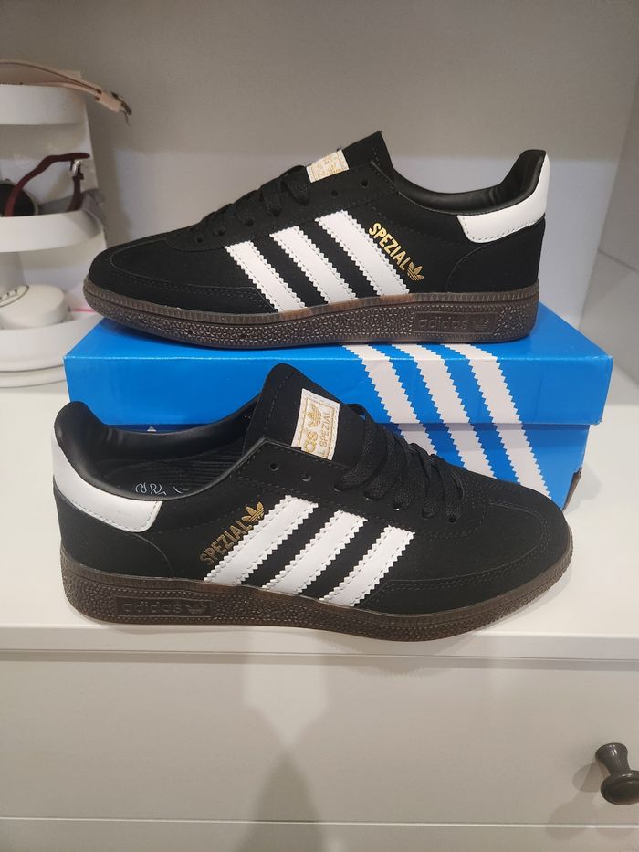 Adidas spezial
