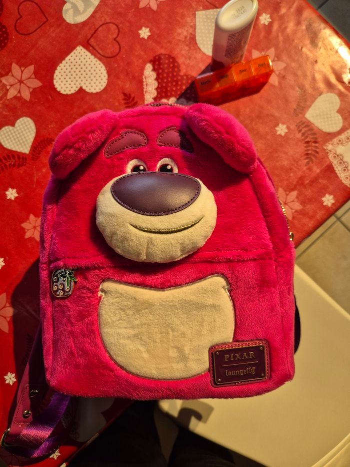 Loungfly Lotso