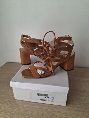 Talons ouverts 38