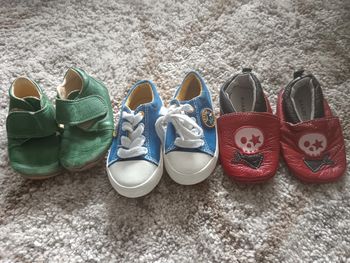 Lot chaussures taille 20