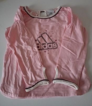 Tee-shirt , 3 ans ,manches longues , coton rose ,blanc et paillettes , Adidas . État neuf