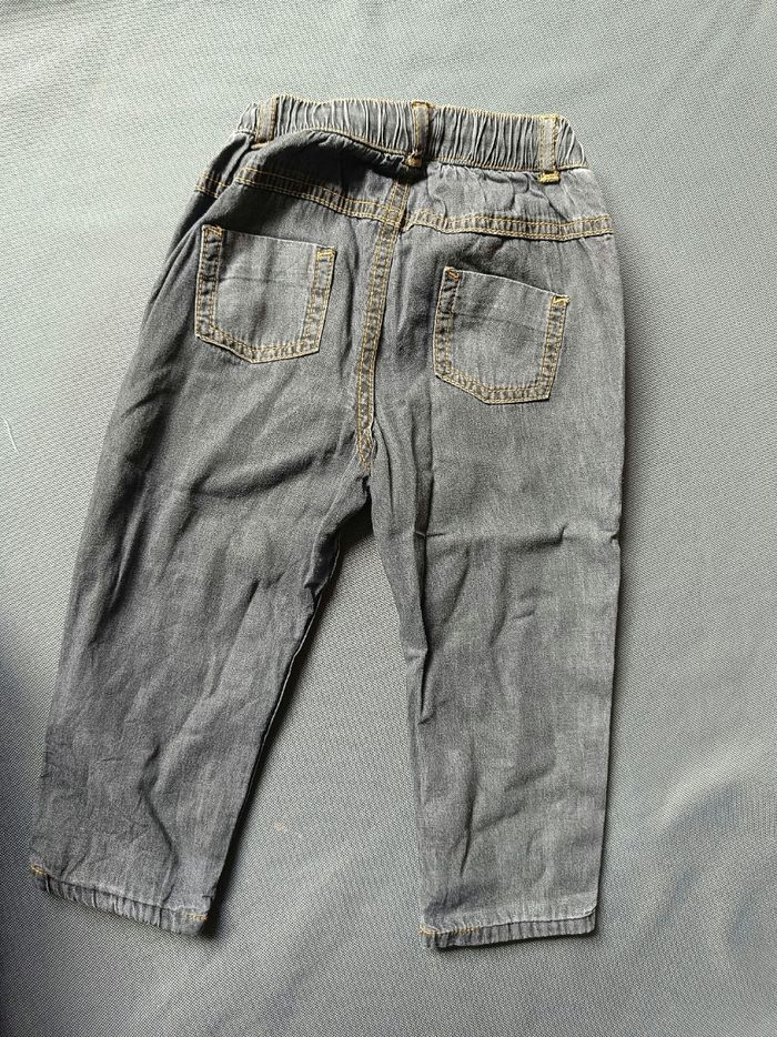 Jean gris fin 🦕 Taille 18 mois - photo numéro 4