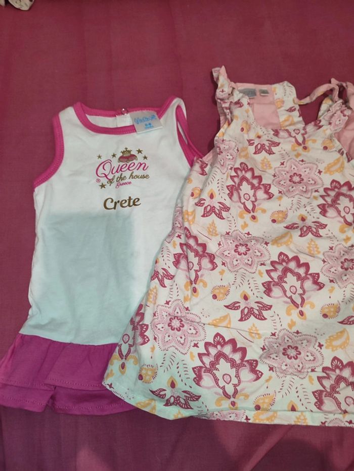 Lot 2 robes