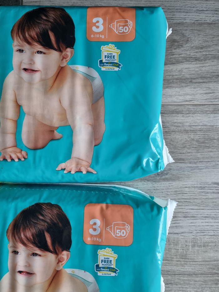 Lot deux paquets de couches - photo numéro 2