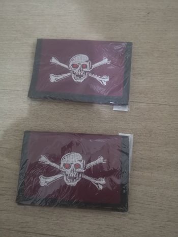 Porte feuille tête de mort 