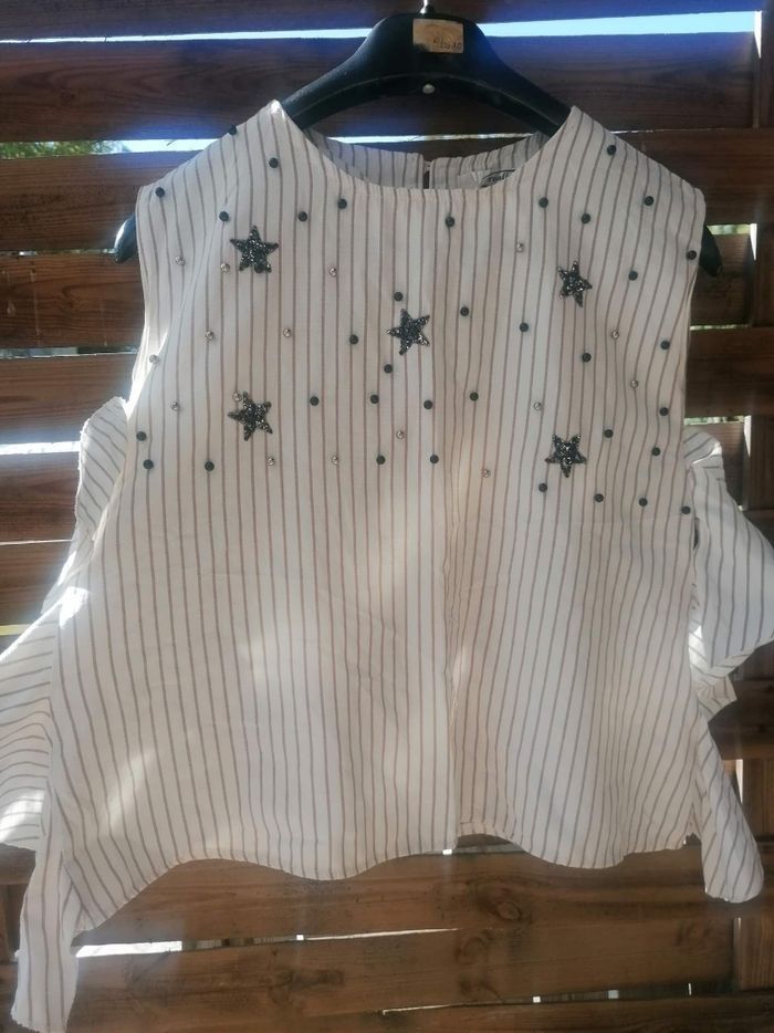 T-shirt rayé et etoiles 12A