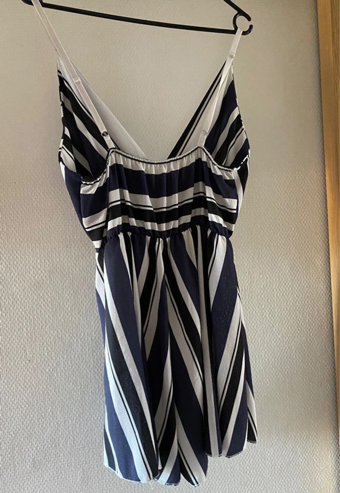 Combi short à bretelles rayé 🤍 Taille M - photo numéro 5