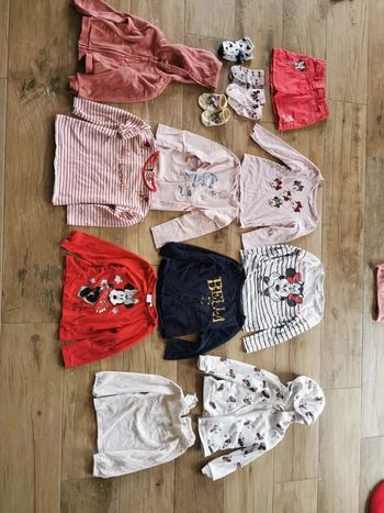 Lot vêtements minnie