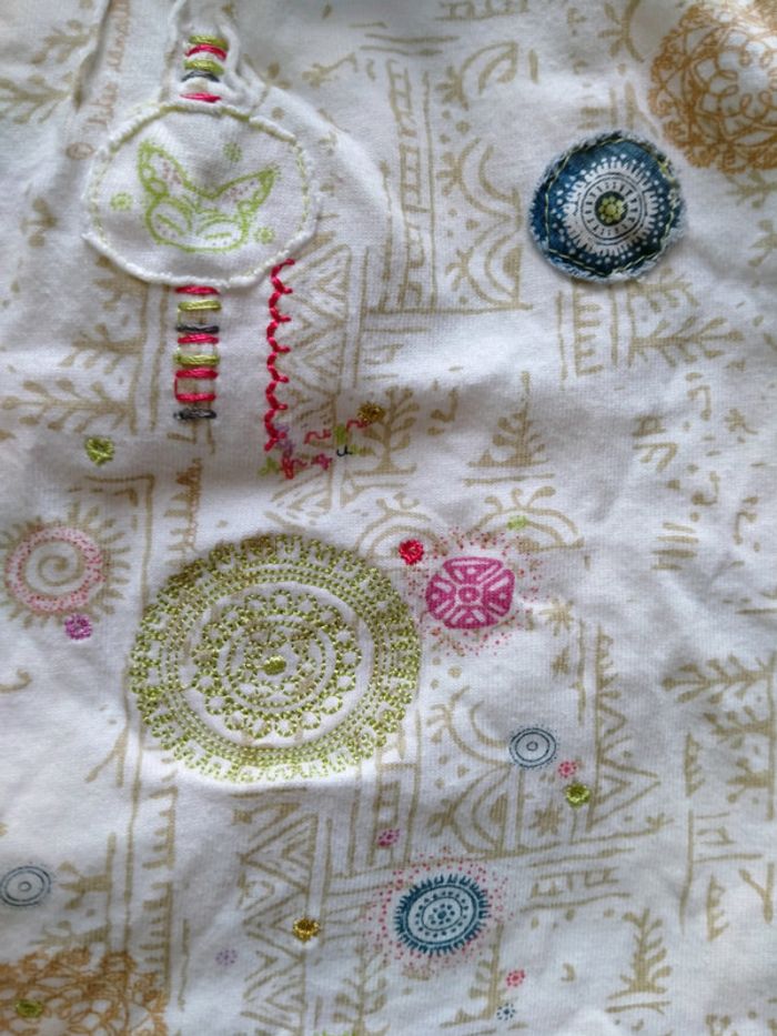 Joli petit ensemble tee shirt blanc et short marron. Bébé 6 mois - photo numéro 12