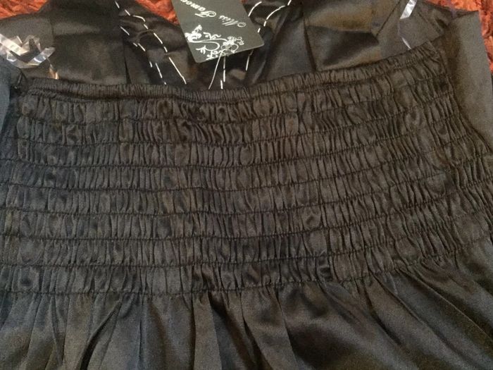 robe dos nu noir ornée de strass - photo numéro 7