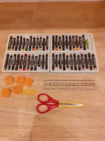 Lot fournitures scolaires