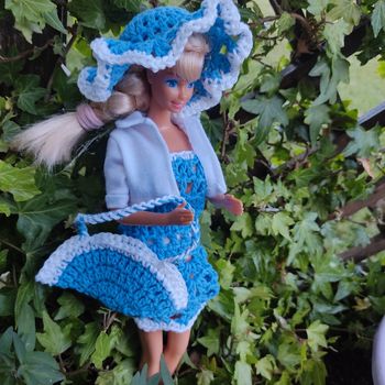 Vêtements pour Barbie 3 €