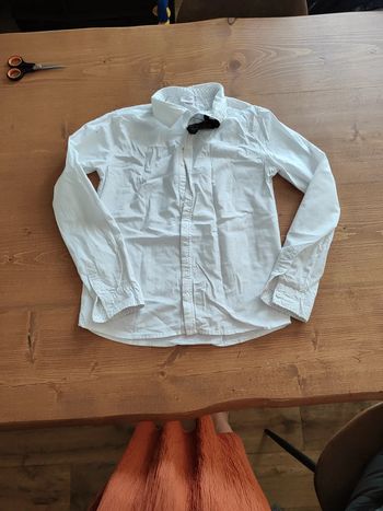 Chemise blanche tape à l'oeil