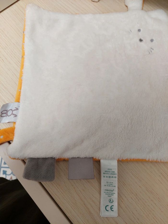 Obaibi - doudou mouchoir lapin moutarde et etoiles - photo numéro 3