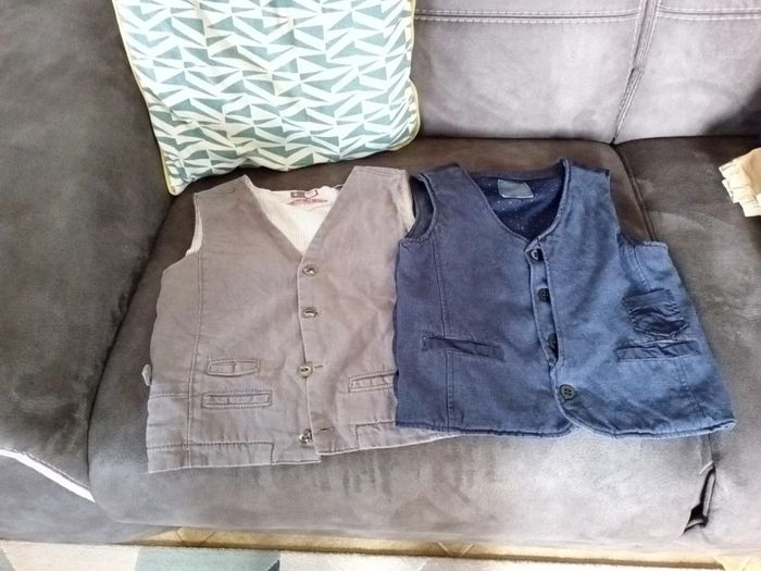 Lot 2 gilets sans manches