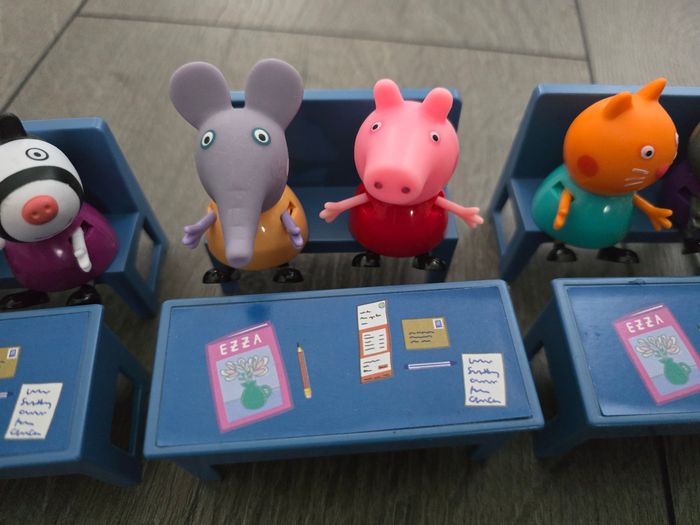 En classe avec Peppa Pig - photo numéro 3