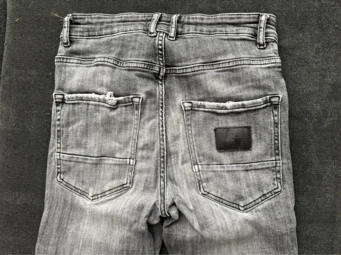 Jean gris Zara homme - photo numéro 3