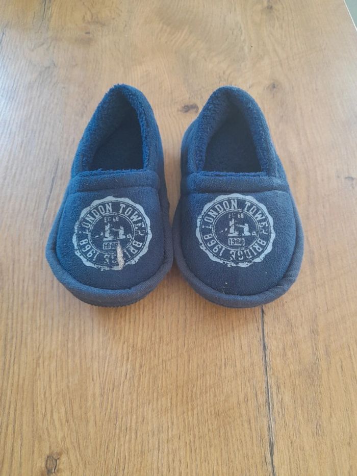 Une paire de chaussons