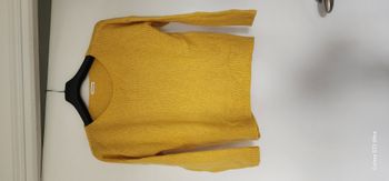 Pull jaune