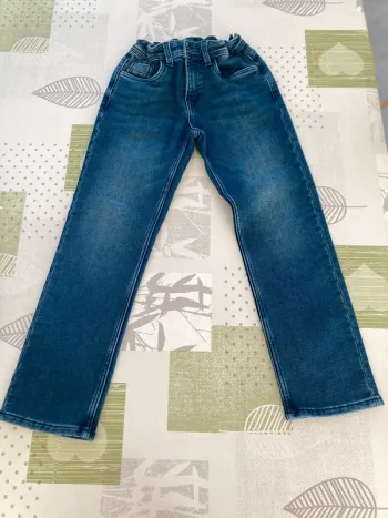 Jean doublé pour l'hiver en 9 ans (134 cm)