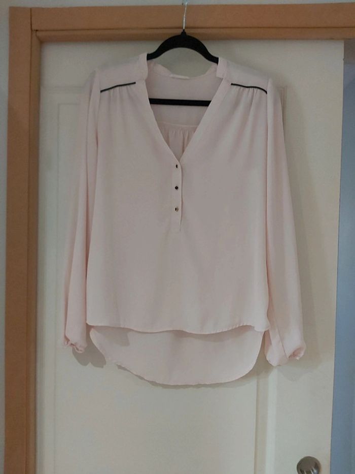 Blouse rose pâle cache-cache