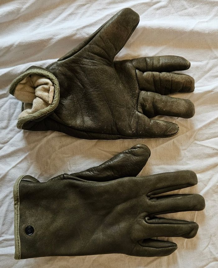 Gant simili cuir