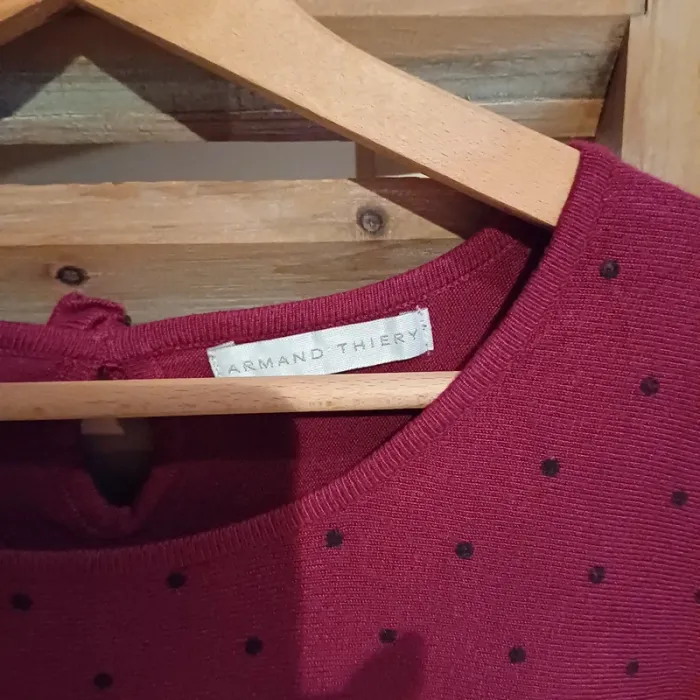 Pull long femme couleur bordeaux taille 42 / 44 , Armand Thiery - photo numéro 2