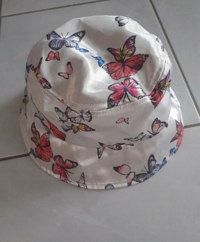 Bob chapeau papillon satinée - photo numéro 2
