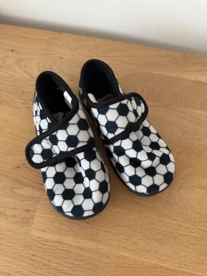 Chaussons foot  26