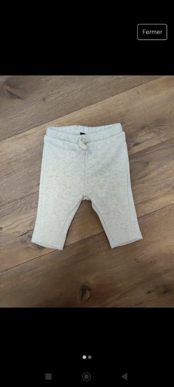 Pantalon crème chaud Kiabi 3 mois