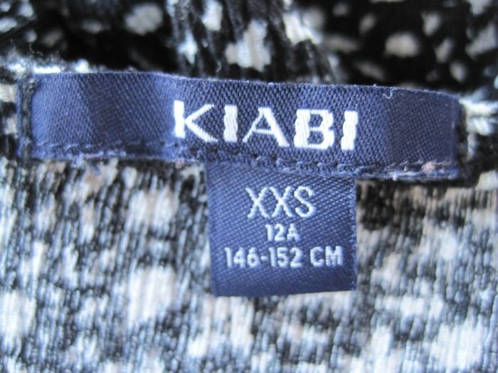 Robe cache -coeur Kiabi XXS ou 12 ans - photo numéro 3