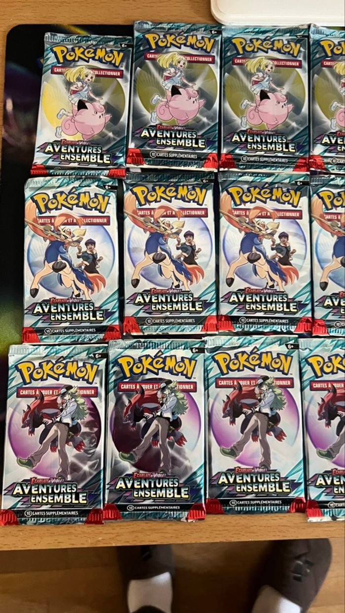 Lot de booster Pokémon ouvert ev9