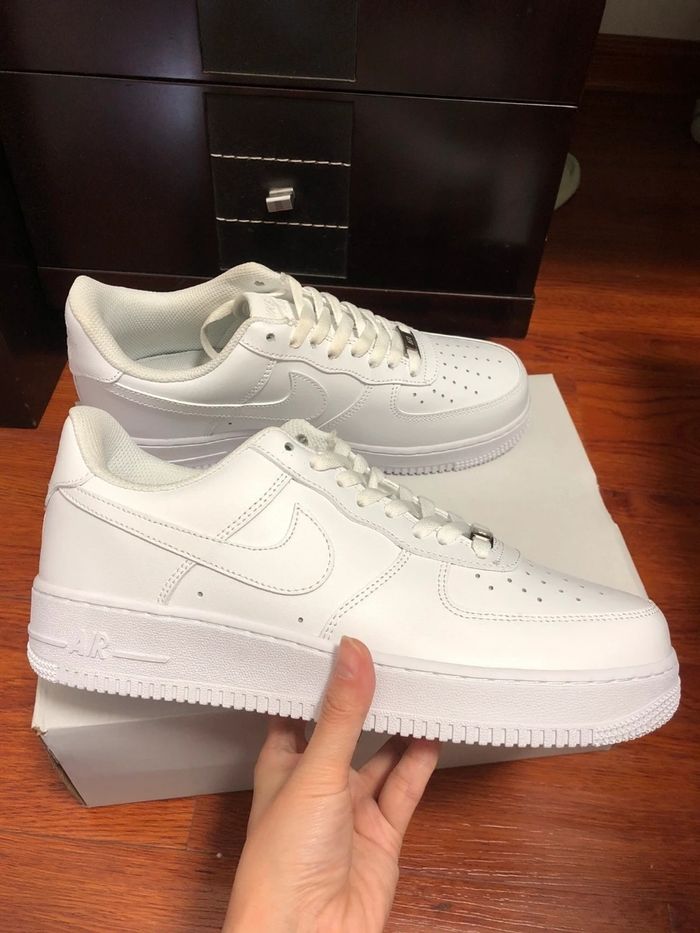 Nouveau Nike Air Force 1 Low Blanc Taille 42