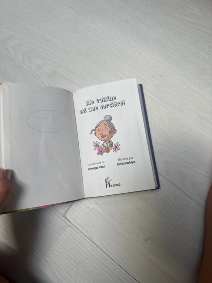 Livre basse voisine est une sorcière - photo numéro 5