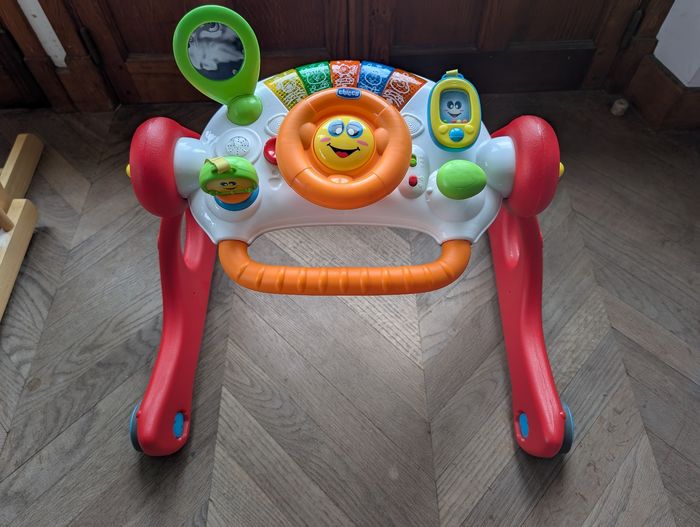 4 en 1 Arche éveil, table d'activité, trotteurs chicco grow and walk gym - photo numéro 3