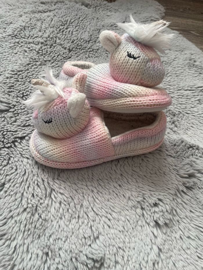 Chaussons licornes 27 (M&s) - photo numéro 2