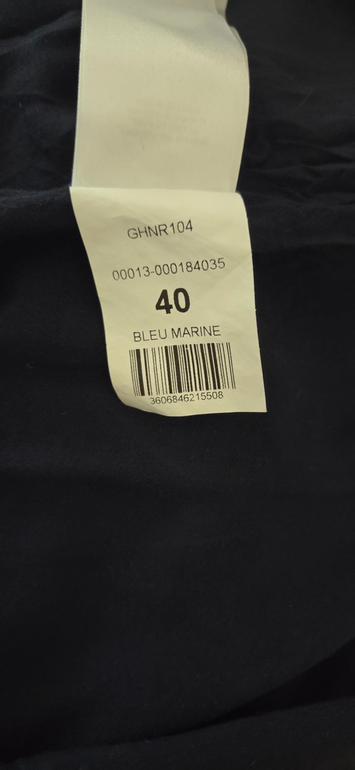 Robe Naf Naf dentelle noire T40 chic col manches 3/4 soirée élégante doublée - photo numéro 3