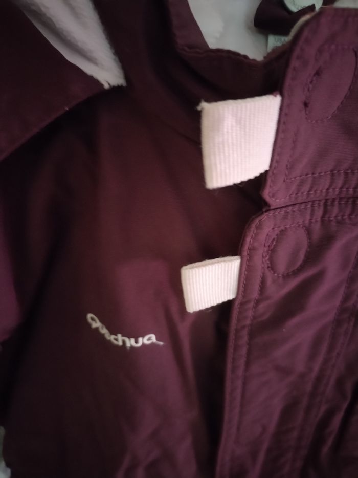Veste imperméable "Quechua" en très bon état - photo numéro 4