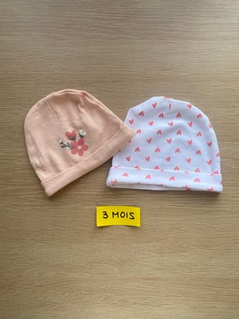 Lot de 2 bonnets Nouveau ne- 3M