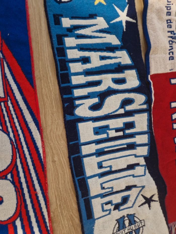 Lot d'echarpes de football  98 - photo numéro 12